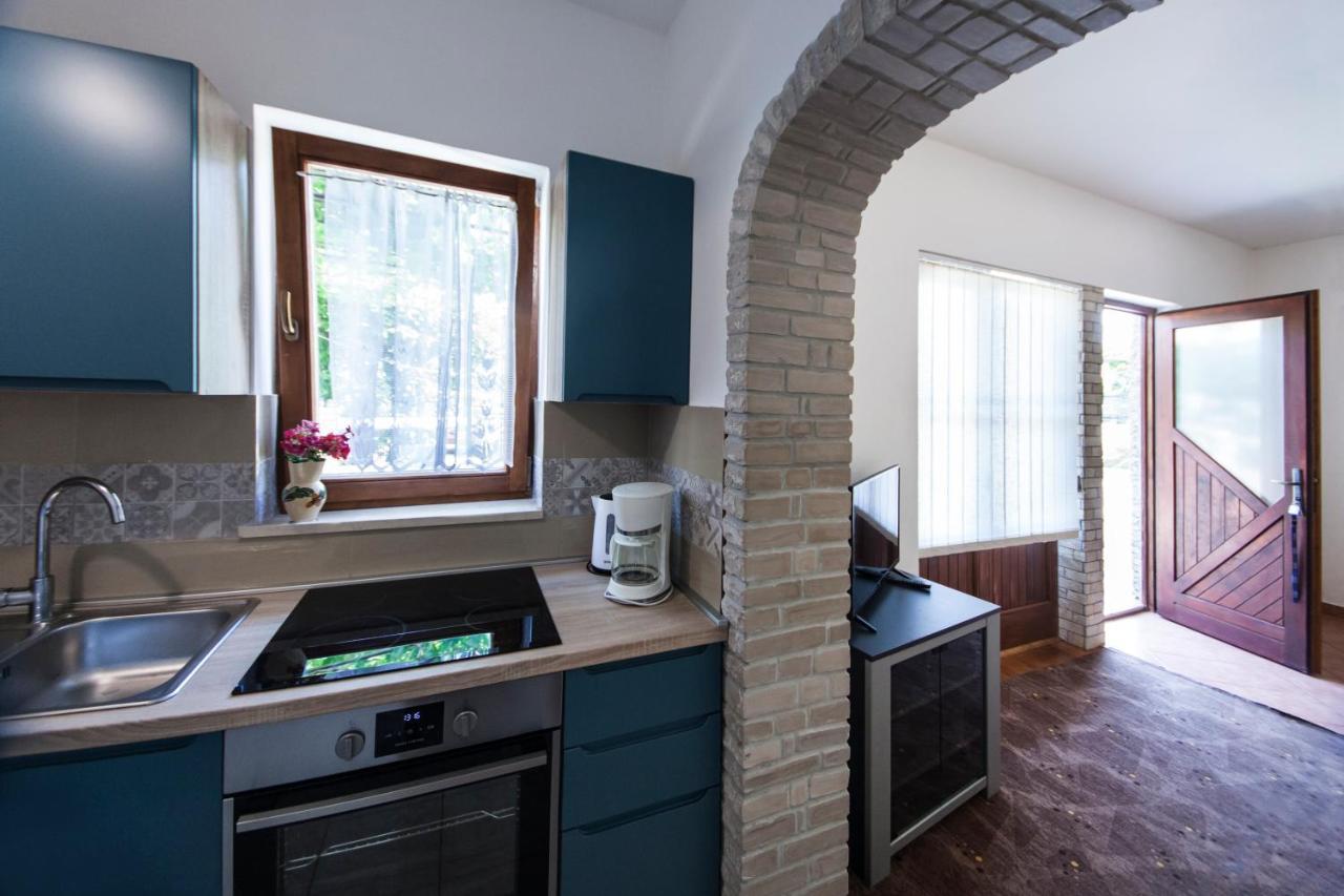 Apartments Kosovka 1398 Pjescana Uvala Exterior photo